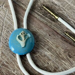 Unique Bolo Tie Blue Shell Pendant Necklace‎ As Is